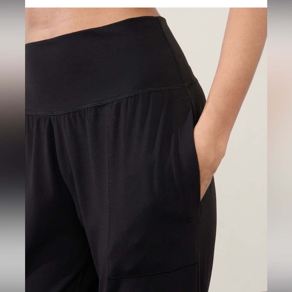 Athleta Salutation High Rise Jogger // Black #531288 - Picture 2 of 16